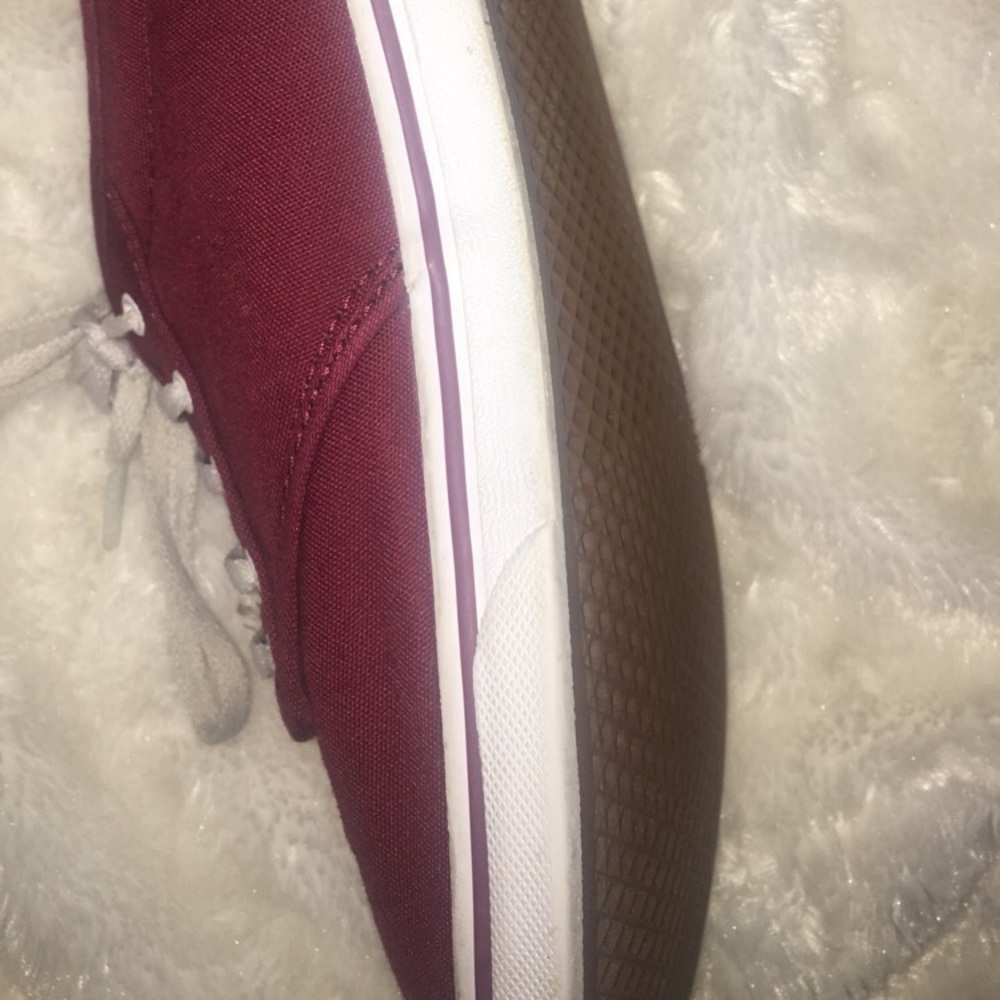 Vans - Picture 2 of 5